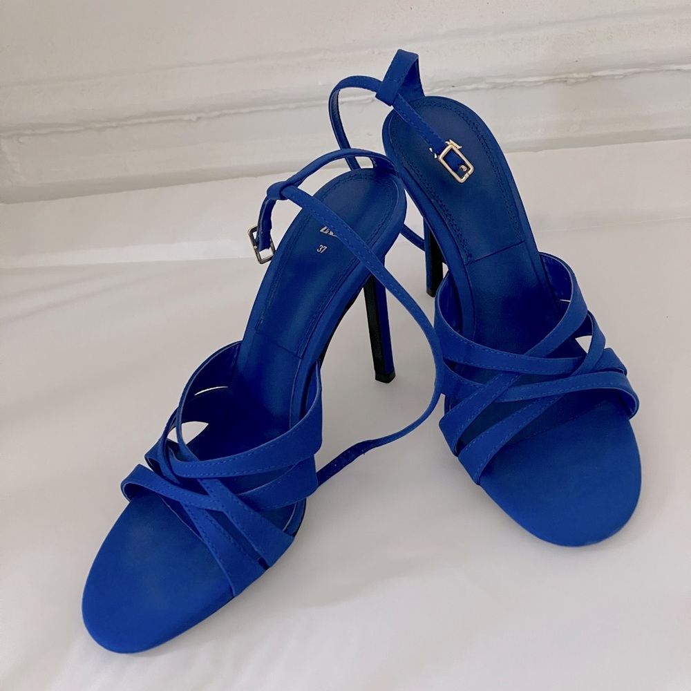 Zara Royal Blue High Heel Pumps size 7